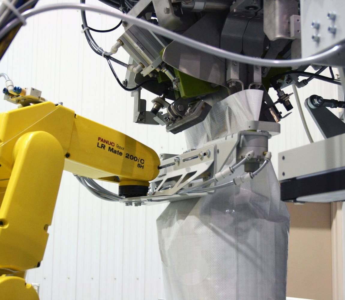 Robotic open-mouth bagger OMR Series - bag handling