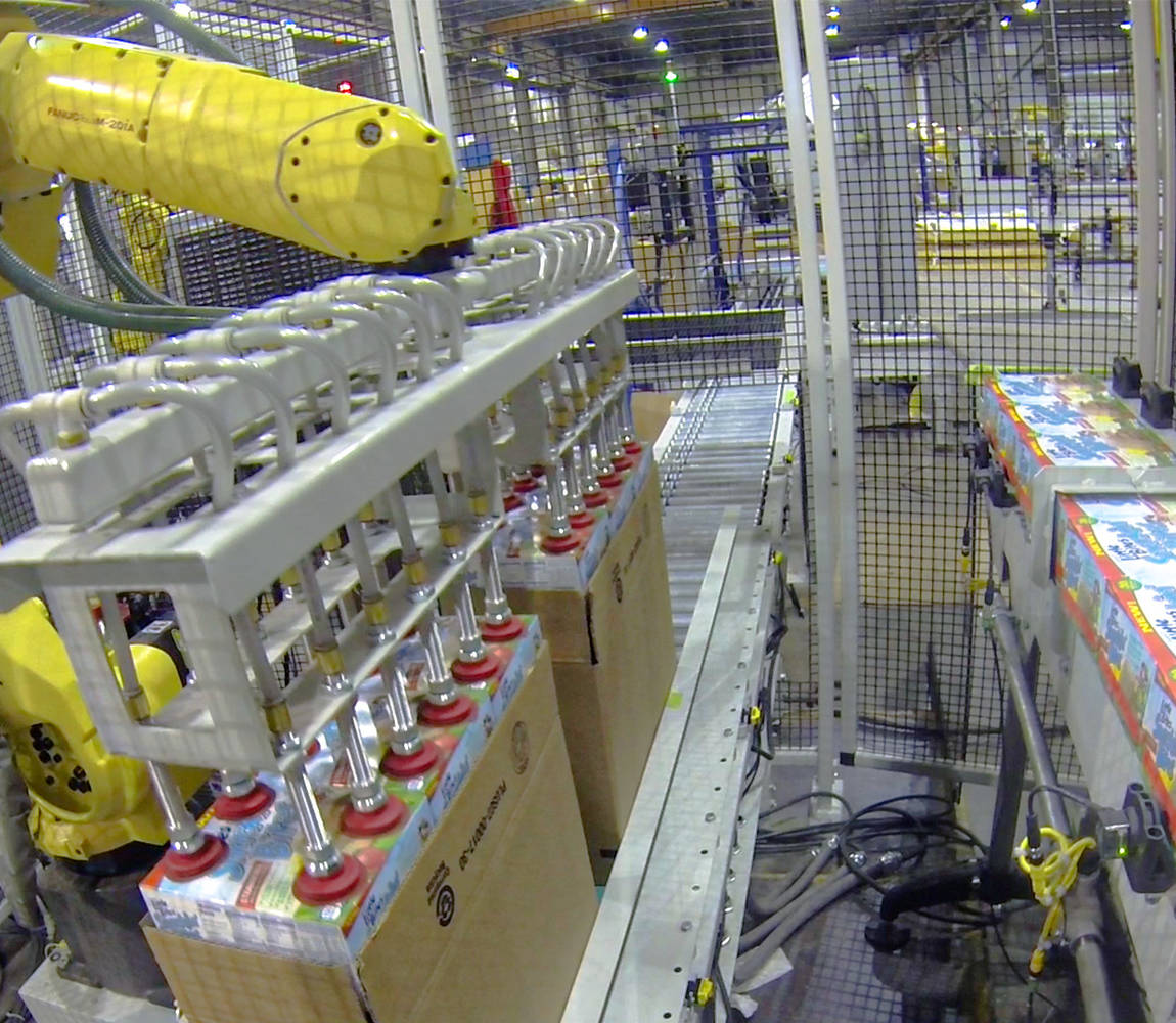Heavy-Duty Robotic Case Packer CPB Series product in out view