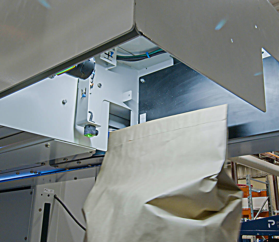 ISC bag sealer inside view