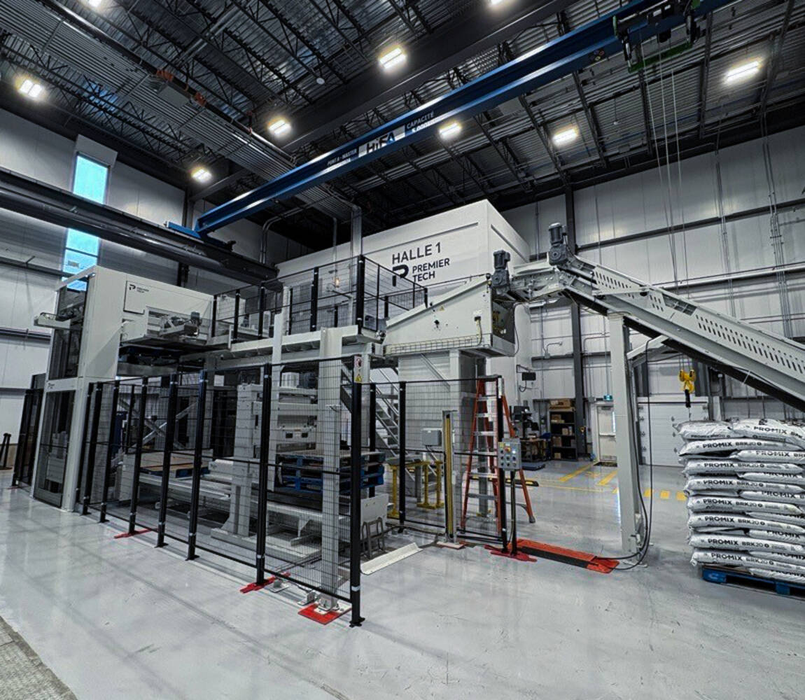 APH-1210 conventional palletizer by Premier Tech