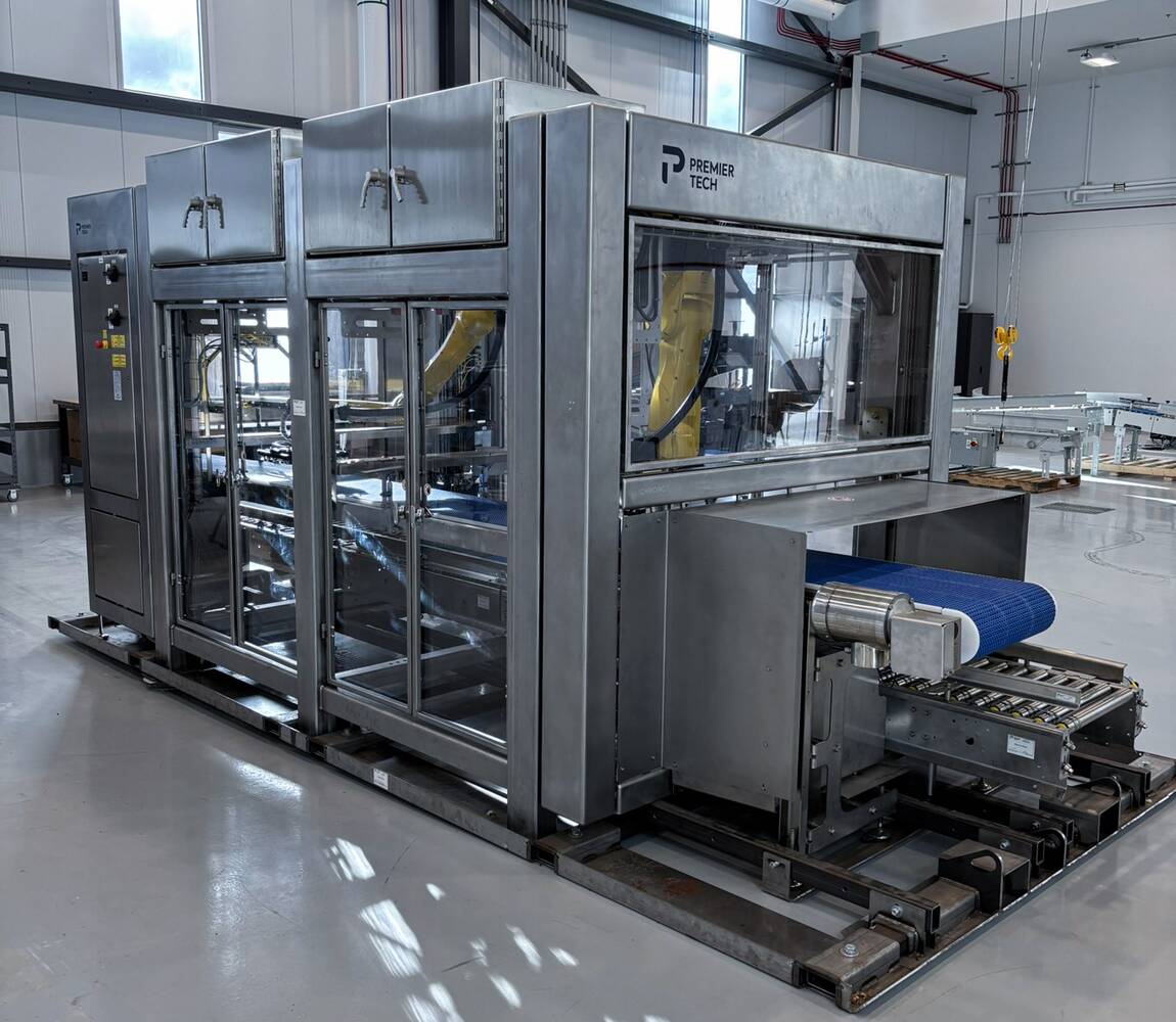 Premier Tech CPC-2200 case packer