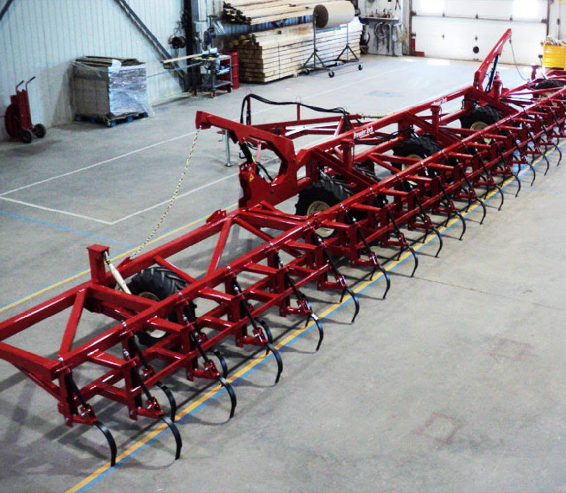 Harrows for peat moss