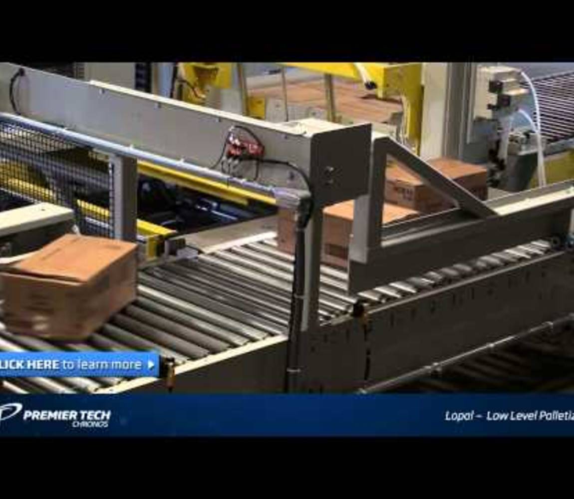 Conventional case palletizer - boxes on conveyor
