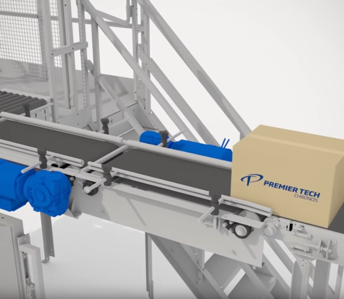 Conventional palletizing - case on conveyor