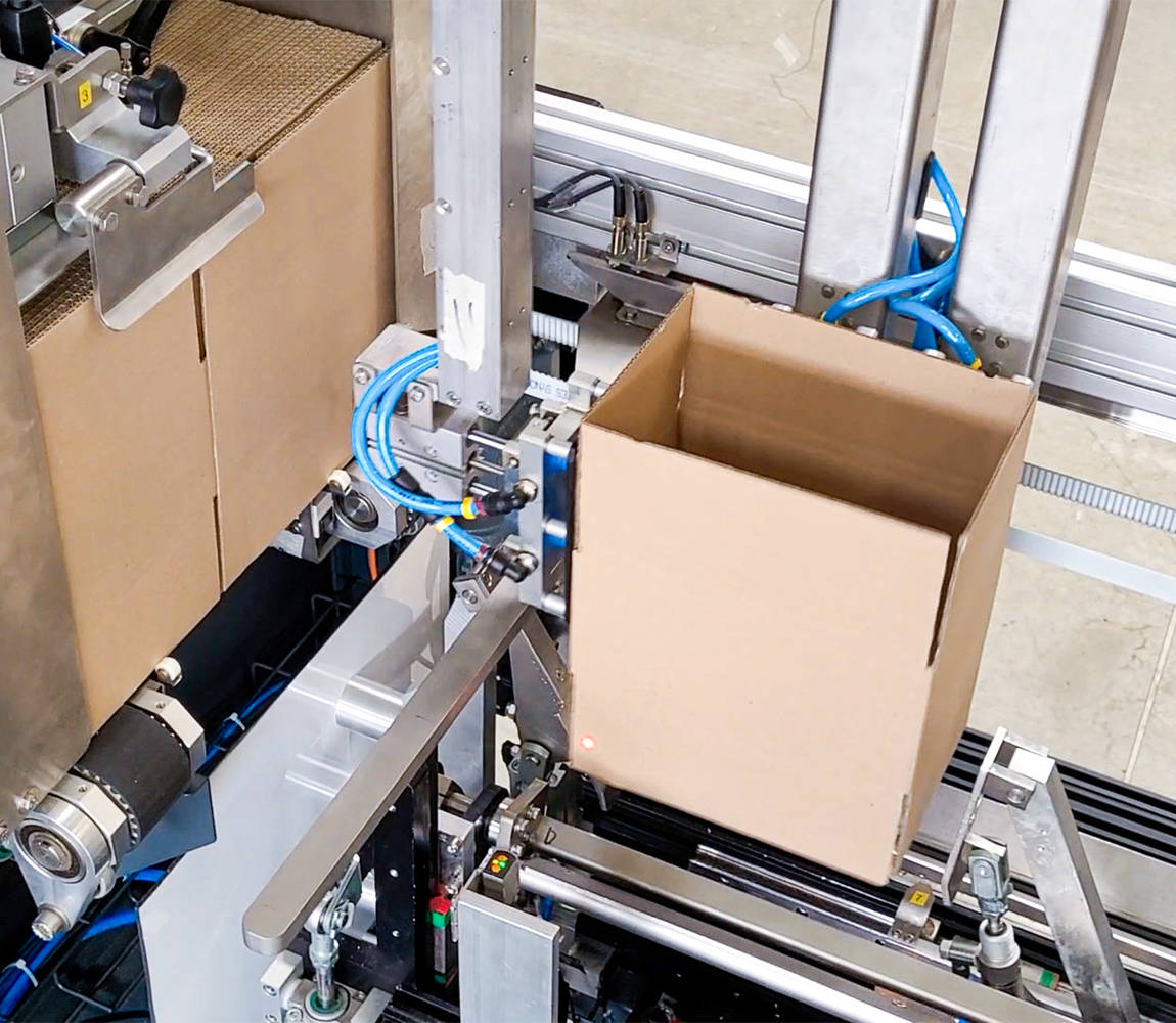 Case erector - erecting view