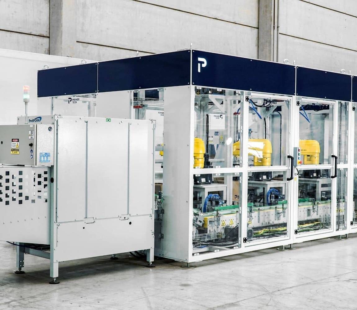 Premier Tech's Robotic Case Packer with 3 Robot Stations