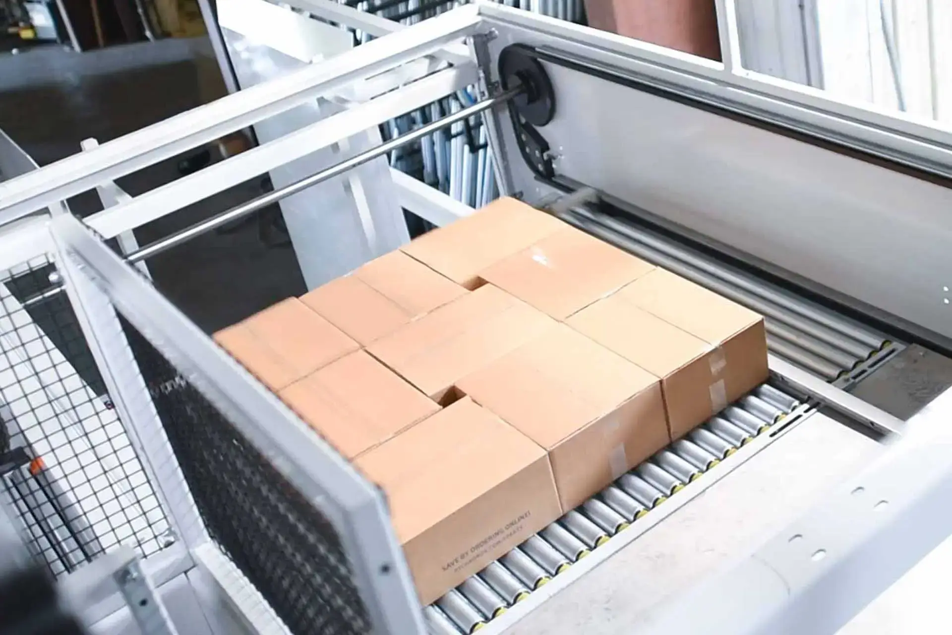 Boxes on top of a conventional palletizer
