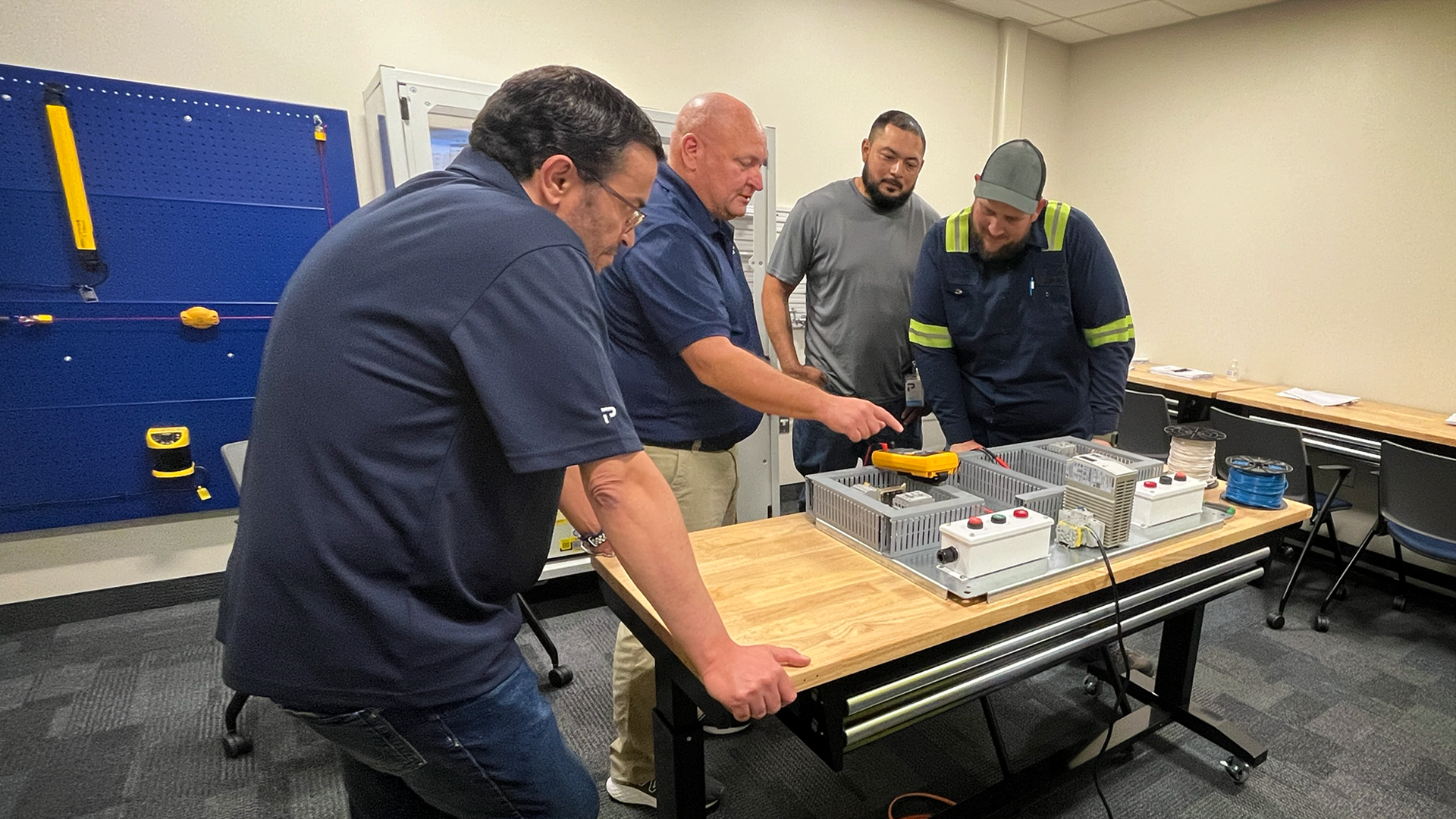 argill employees receiving training from the PT at the Montgomery Lab
