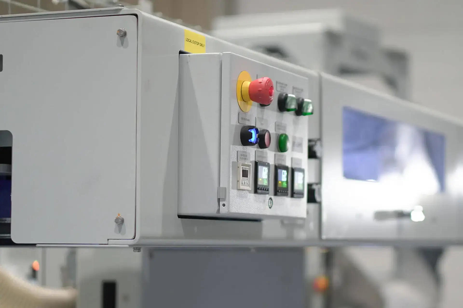 Manual bagging feeding devices
