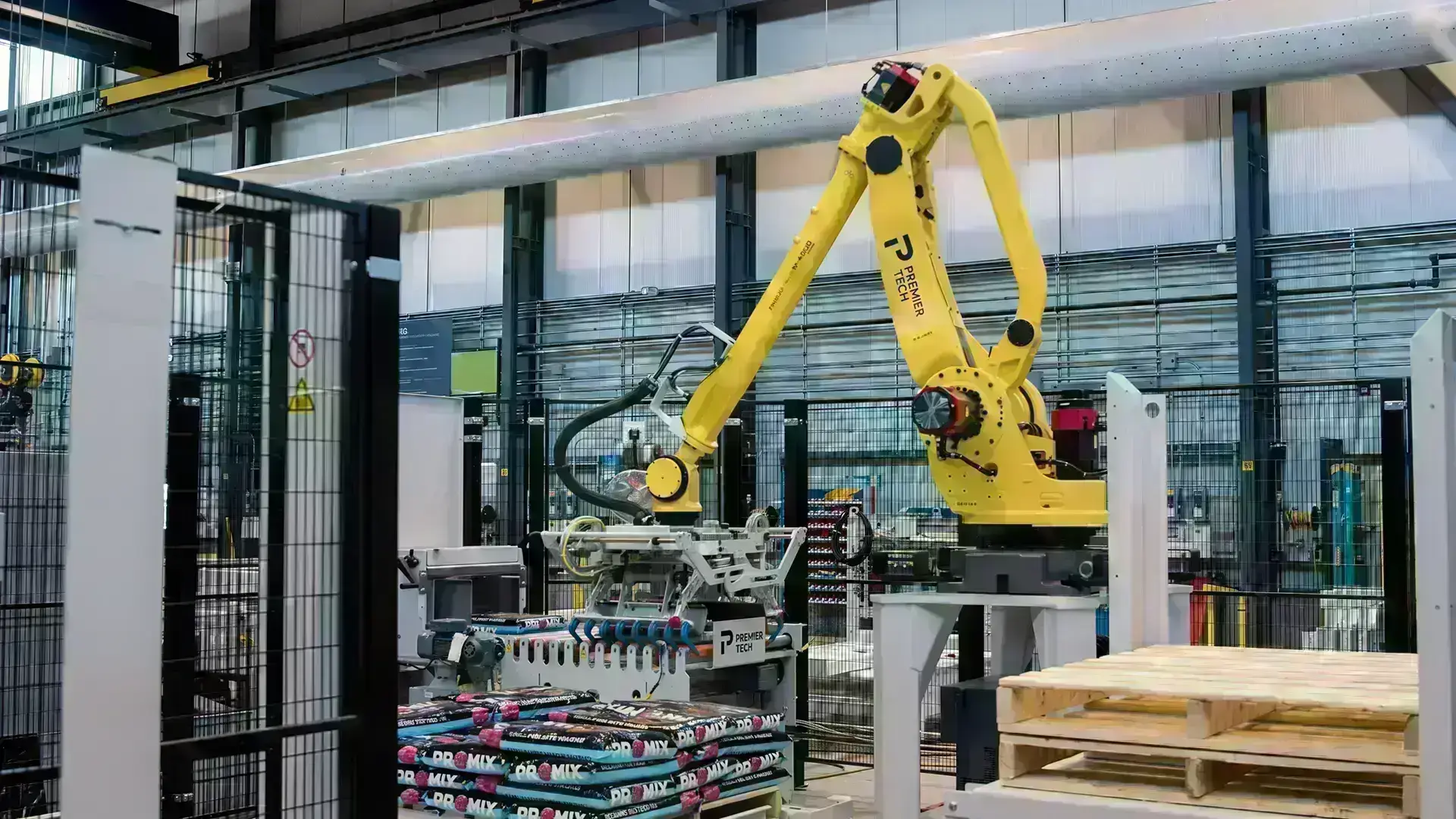Palletizing equipment for growing media