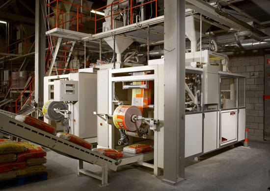 Premier Tech Tubular FFS bagging machine