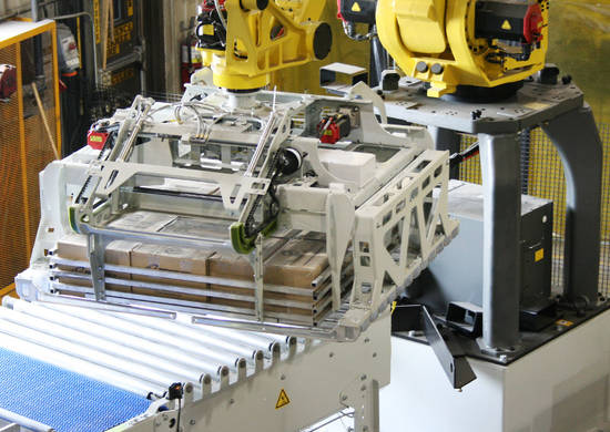 Robotic bag palletizer