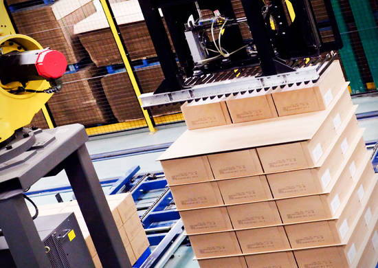 Robotic bag palletizer