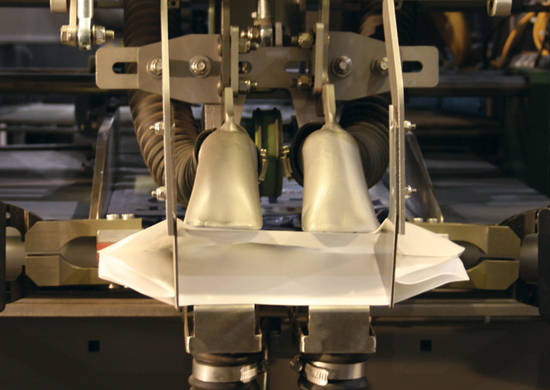 Bag filling machine